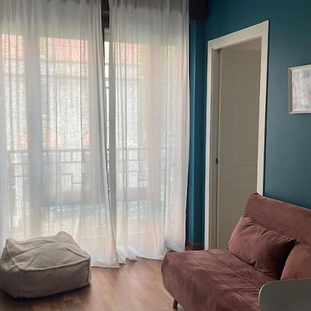 Bocconi 1 Bdr With Style Apartment Milan Bagian luar foto